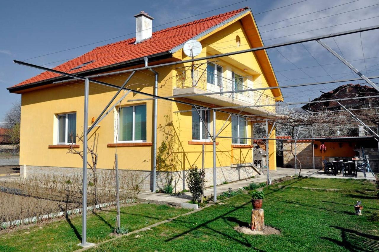Вила В С. Габарево, Долината На Розите. Gabarevo 외부 사진